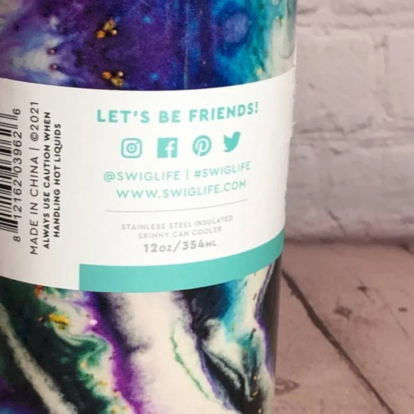 NWT Swig life stainless steel insulated slim can cooler paint pour - Picture 4 of 5